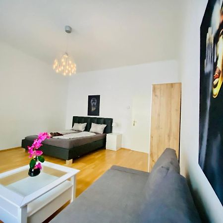 Family Apartment Th8 8 Вена Экстерьер фото