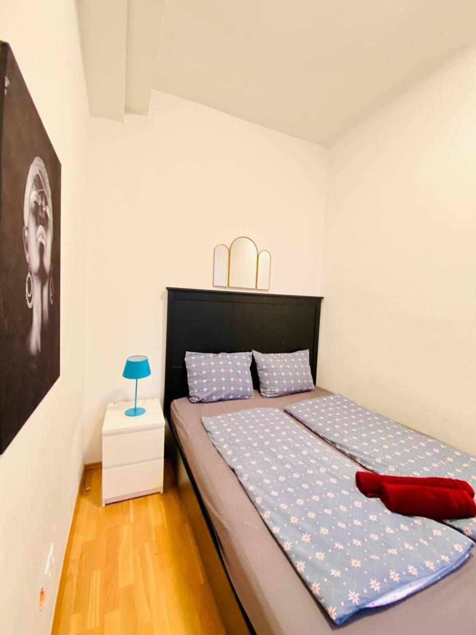 Family Apartment Th8 8 Вена Экстерьер фото