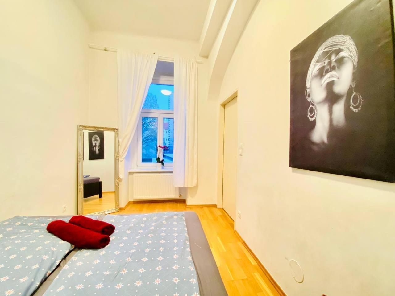 Family Apartment Th8 8 Вена Экстерьер фото