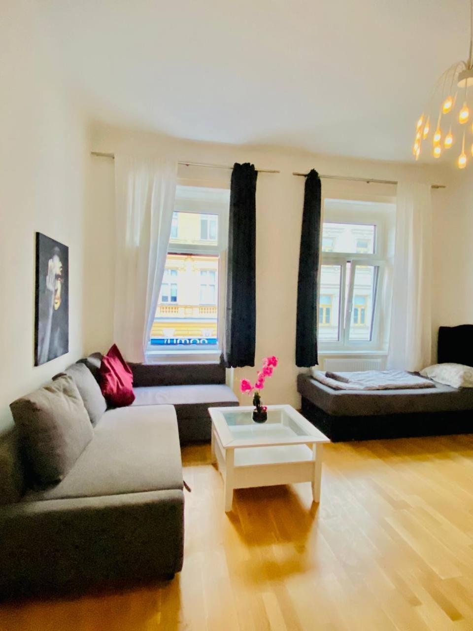 Family Apartment Th8 8 Вена Экстерьер фото